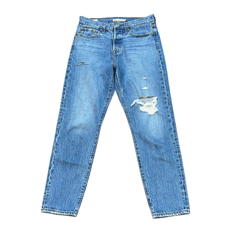 Levi's Premium Denim Wedgie Straight Leg Jeans 28 Button Fly Mid Wash Distressed